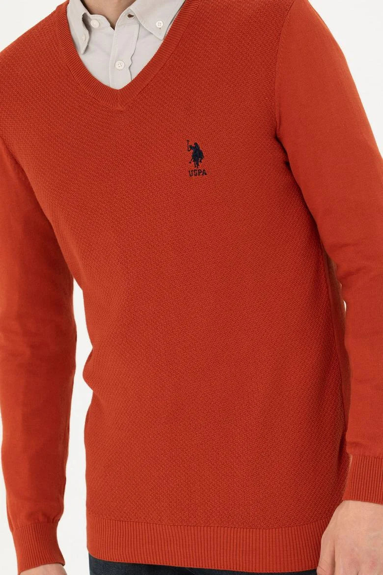 U.S. Polo Assn. cigla crveni muški džemper s V izrezom
