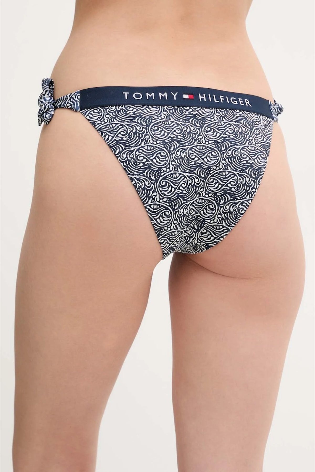 Tommy Hilfiger teget plavi ženski kupaći donji dio s logo trakom i uzorkom