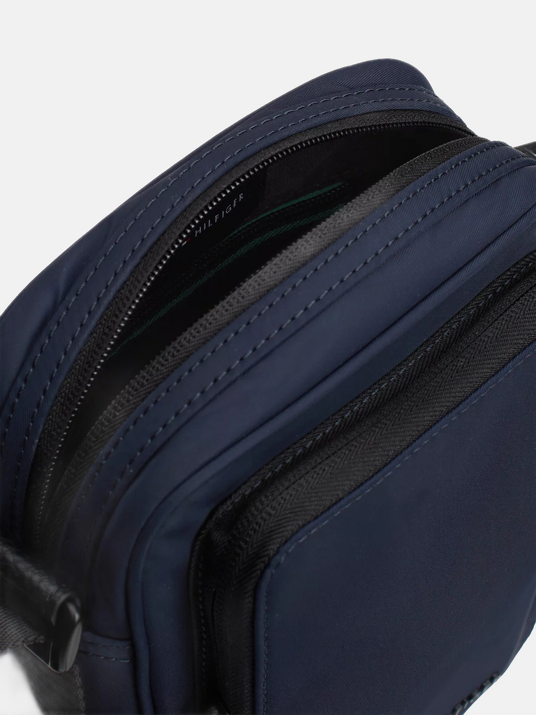 Tommy Hilfiger plava muška torba s remenom-[SKU]