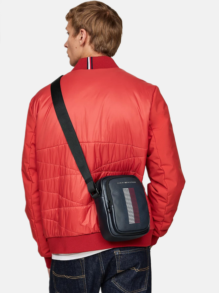 Tommy Hilfiger plava muška torba s prugastim detaljima-[SKU]