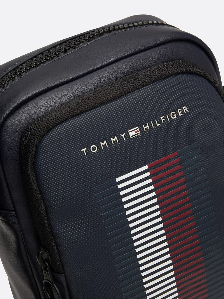 Tommy Hilfiger plava muška torba s prugastim detaljima-[SKU]