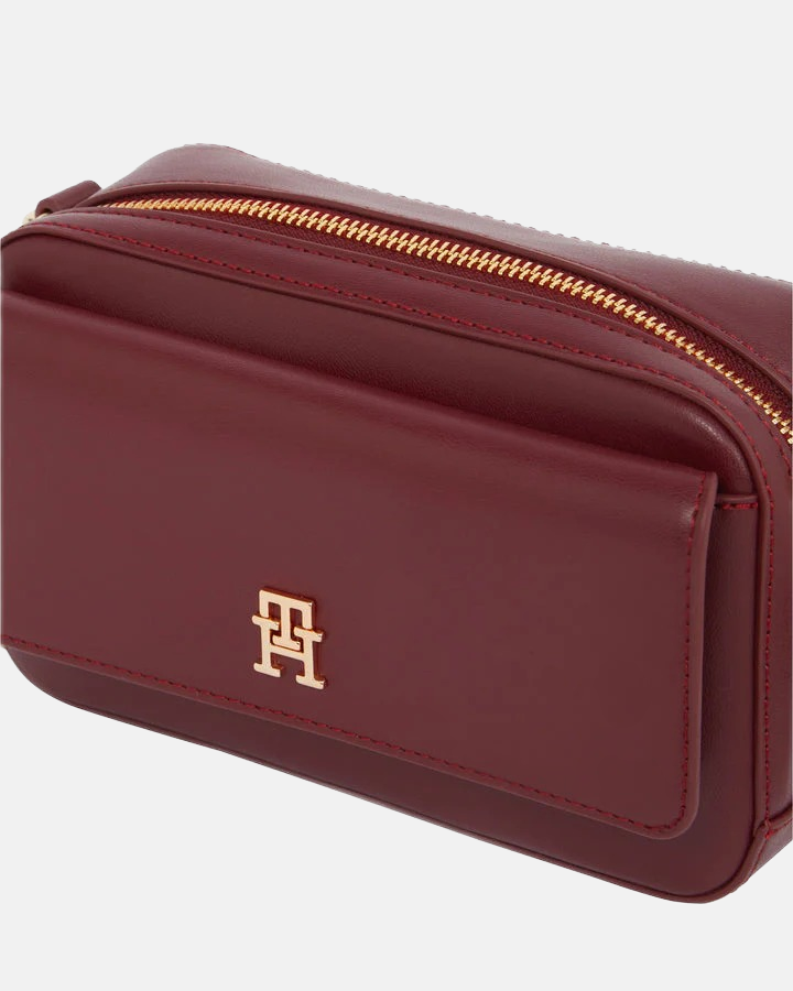 Tommy Hilfiger crvena ženska torba sa zlatnim detaljima-[SKU]