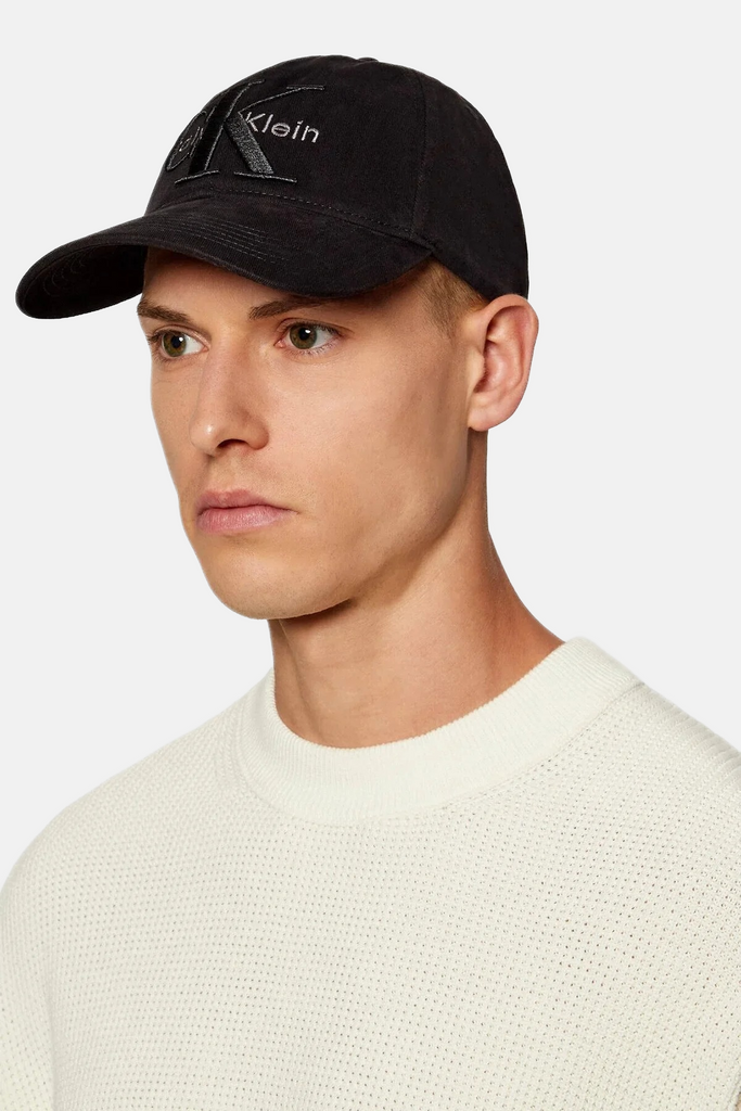 Calvin Klein crna muška kapa sa velikim logom-[SKU]