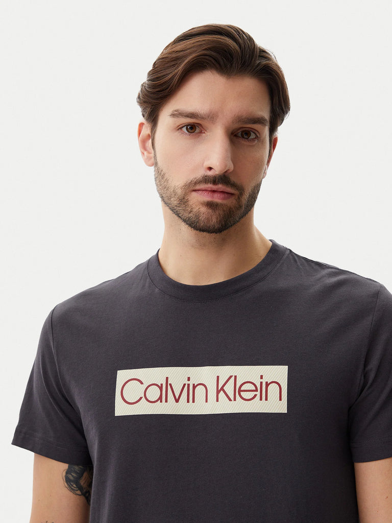 Calvin Klein crna muška majica s grafičkim detaljem-[SKU]