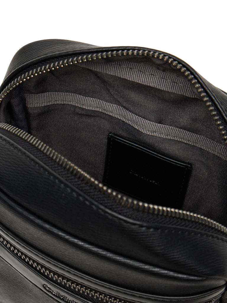 Calvin Klein crna muška torba sa rajsferšlusom-[SKU]