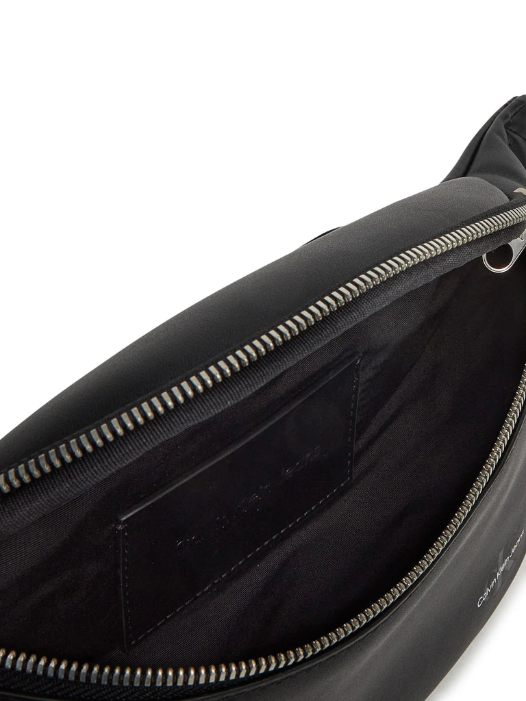 Calvin Klein crna muška torba sa logom CK-[SKU]