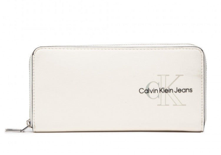 Calvin Klein bijeli ženski novčanik (K60K609351-02X) 1