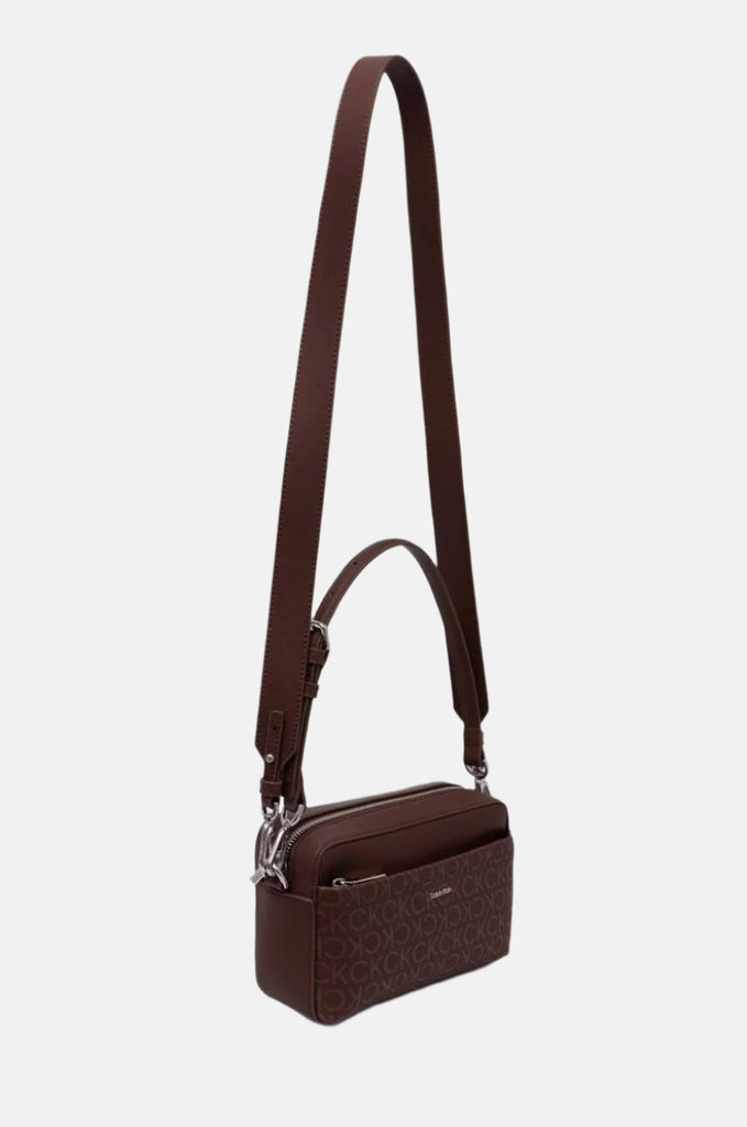 Calvin Klein bordo ženska torba s podesivom naramenicom-[SKU]