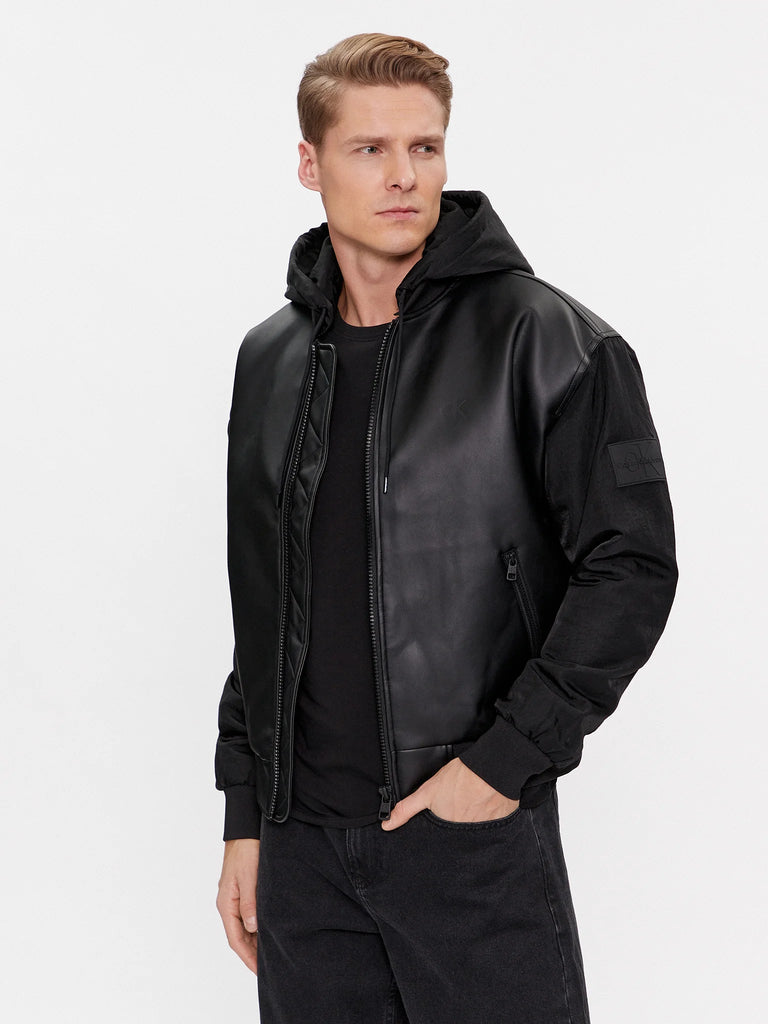 Calvin Klein crna muška jakna s kapuljačom