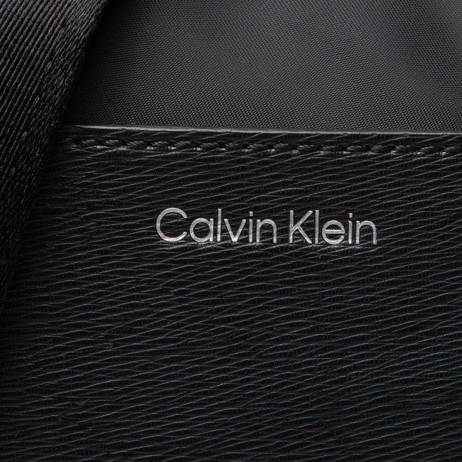 Calvin Klein crna muška torba (K50K508705-BAX) 4