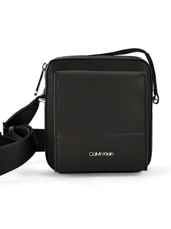 Calvin Klein crna muška torba (K50K509558-BAX) 1
