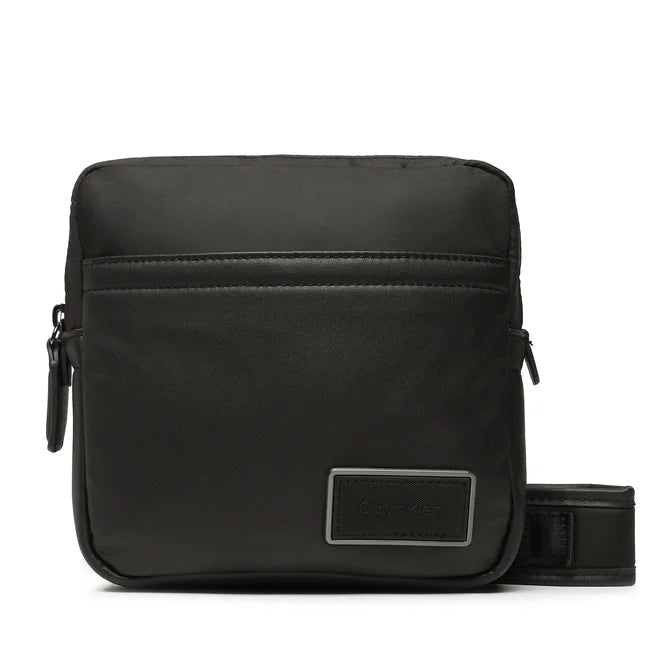 Calvin Klein crna muška torba (K50K510286-BAX) 1