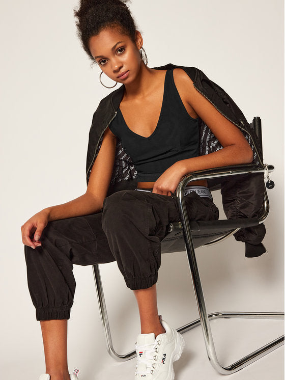 Calvin Klein crna ženska majica (J20J214173-BAE) 4