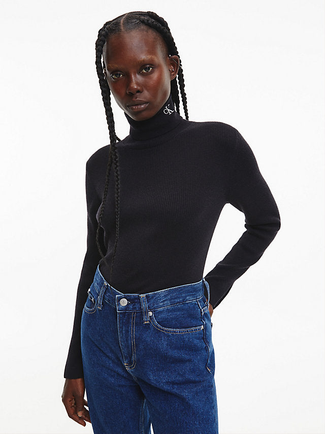 Calvin Klein crni ženski džemper (J20J219779-BEH) 1