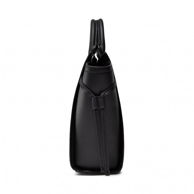 Calvin Klein crna ženska torba (K60K609126-BAX) 4