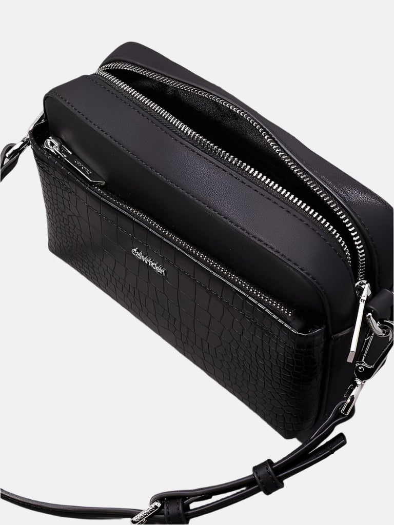 Calvin Klein crna ženska torba sa teksturiranim uzorkom-[SKU]