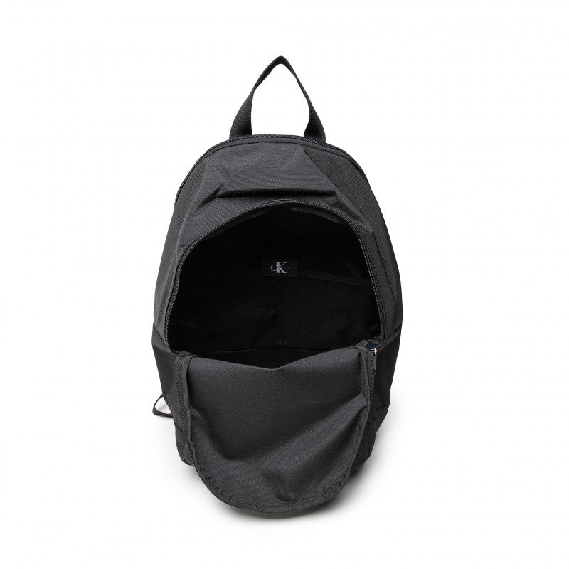 Calvin Klein crni muški ruksak (K50K506936-BDS) 2
