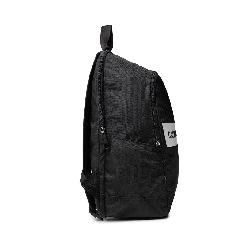 Calvin Klein crni muški ruksak (K50K506936-BDS) 4