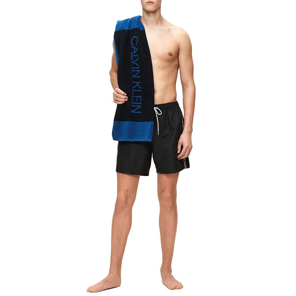 Calvin Klein plavi muški peškir (KU0KU00065-CJR) 2