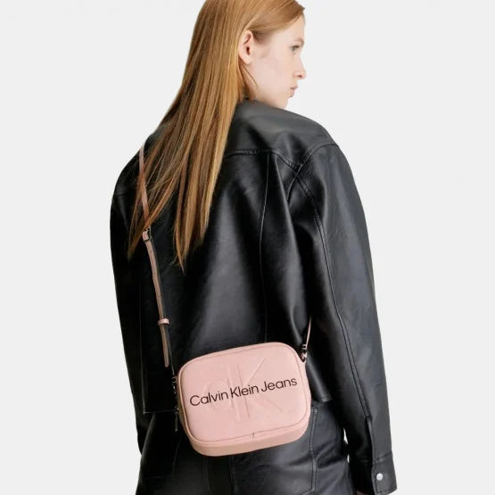 Calvin Klein roza ženska torba s podesivim remenom-[SKU]