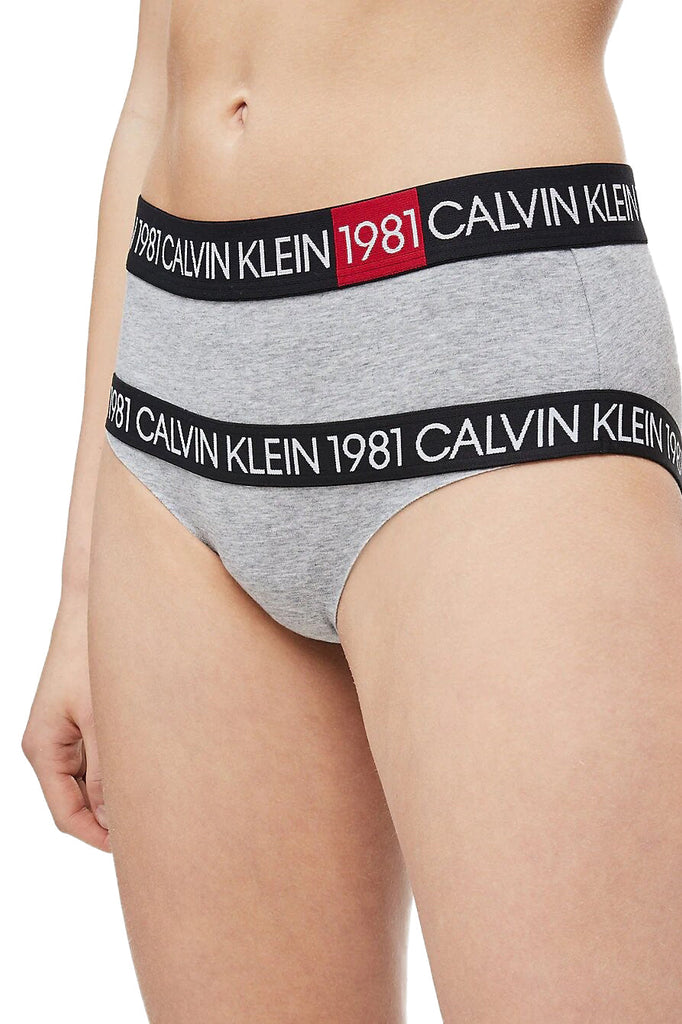 Calvin Klein sivi ženski veš (000QF5450E-20) 1