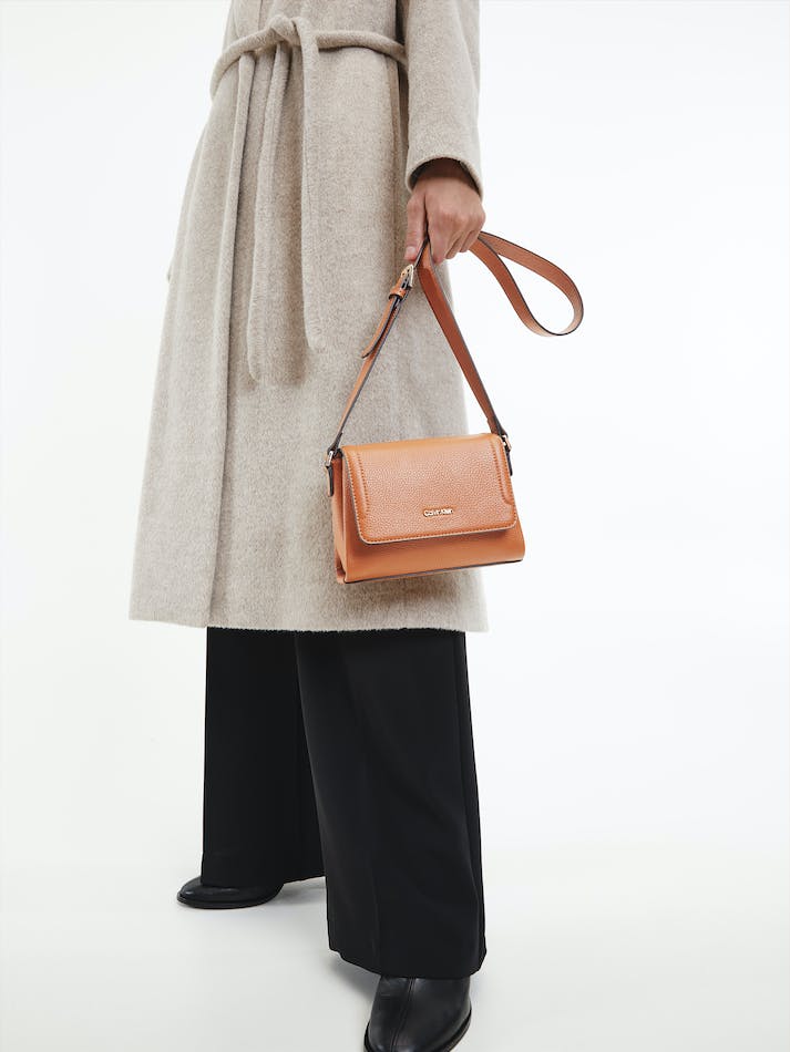 Calvin Klein smeđa ženska torba (K60K609850-HJJ) 1