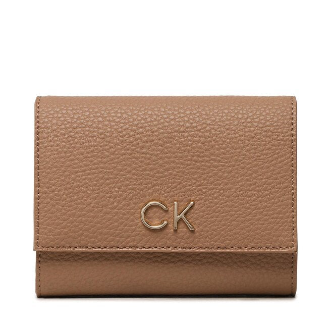 Calvin Klein smeđi ženski novčanik (K60K609492-GEZ) 1