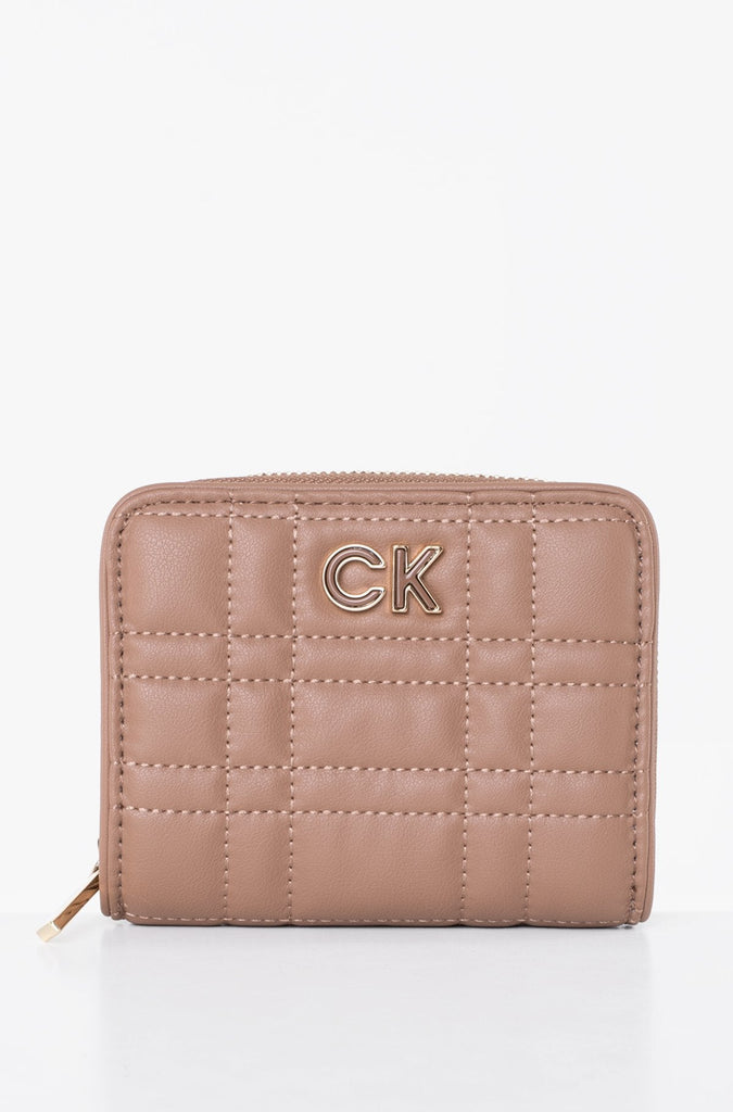 Calvin Klein smeđi ženski novčanik (K60K610003-RBC) 1