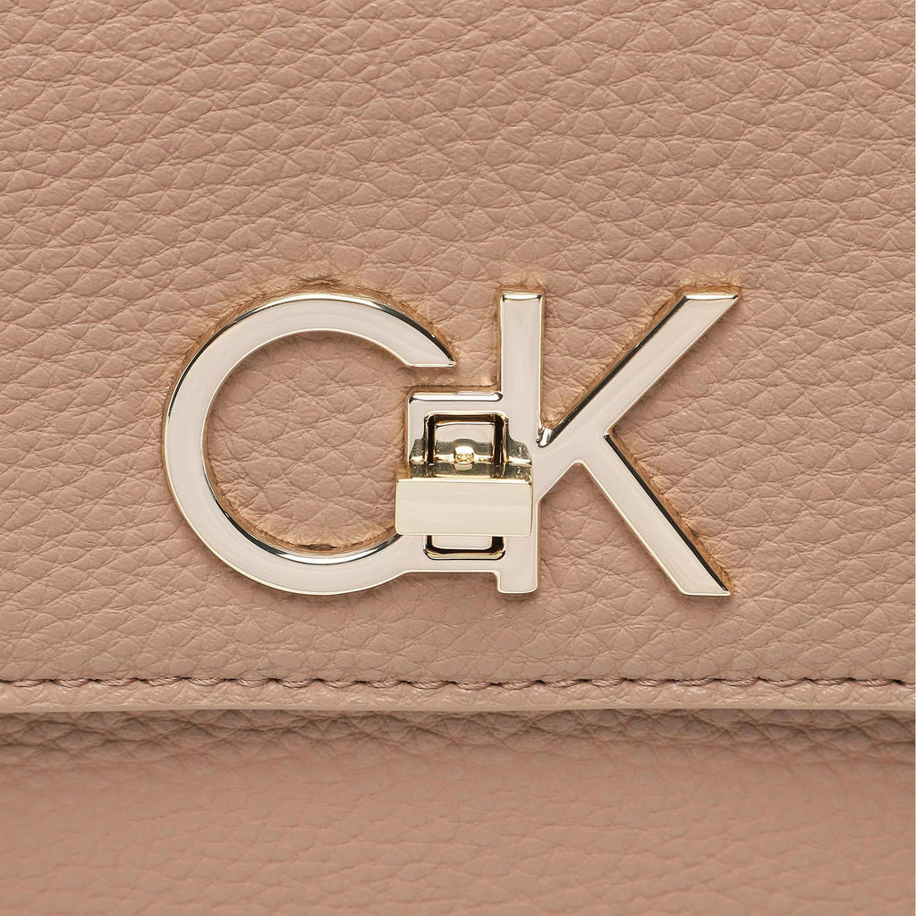 Calvin Klein smeđi ženski ruksak (K60K610637-GEZ) 4