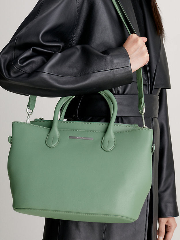 Calvin Klein zelena ženska torba sa kratkom ručkom-[SKU]