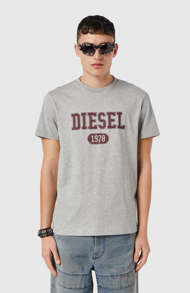 Diesel siva muška majica s vintage natpisom 1978