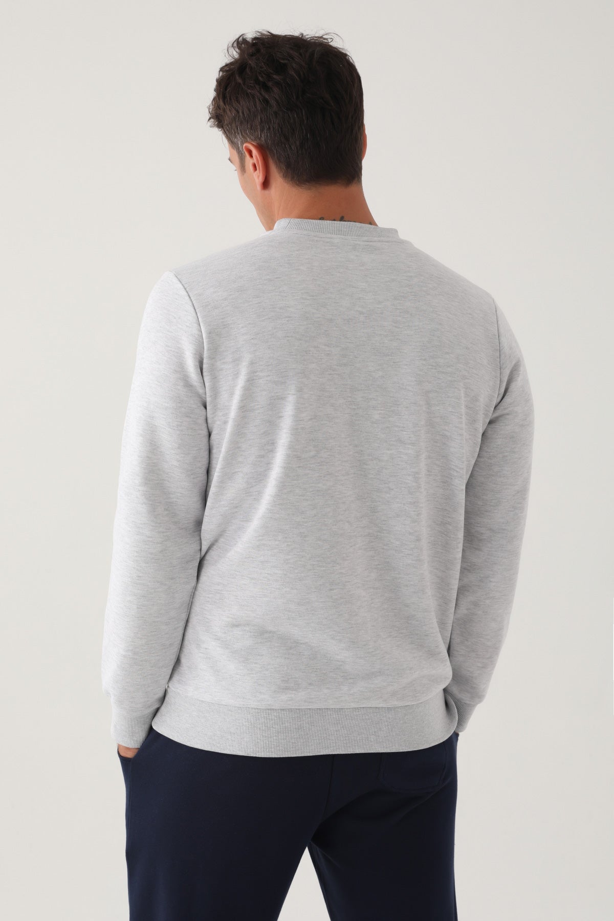 Harvard bijela muška dukserica sa okruglim izrezom