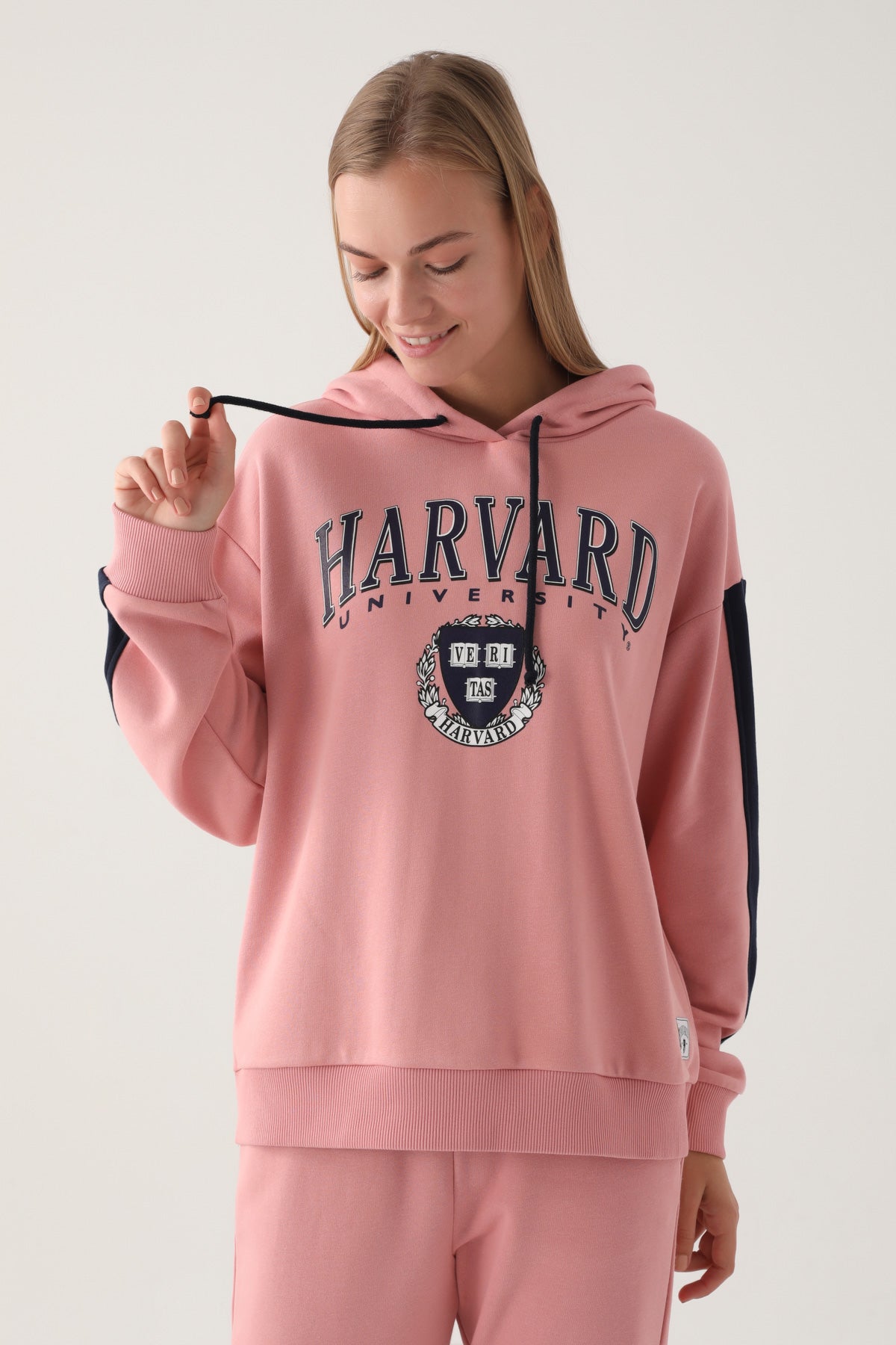 Harvard pink ženska dukserica sa kontrastnim rukavima