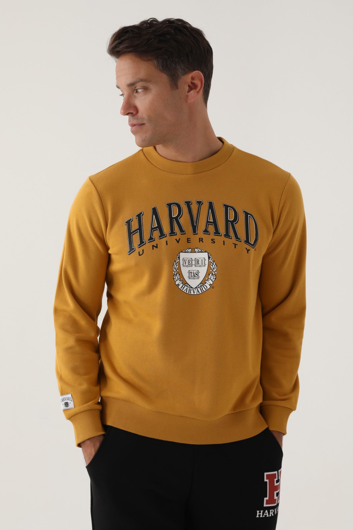 Harvard žuta muška dukserica sa okruglim izrezom