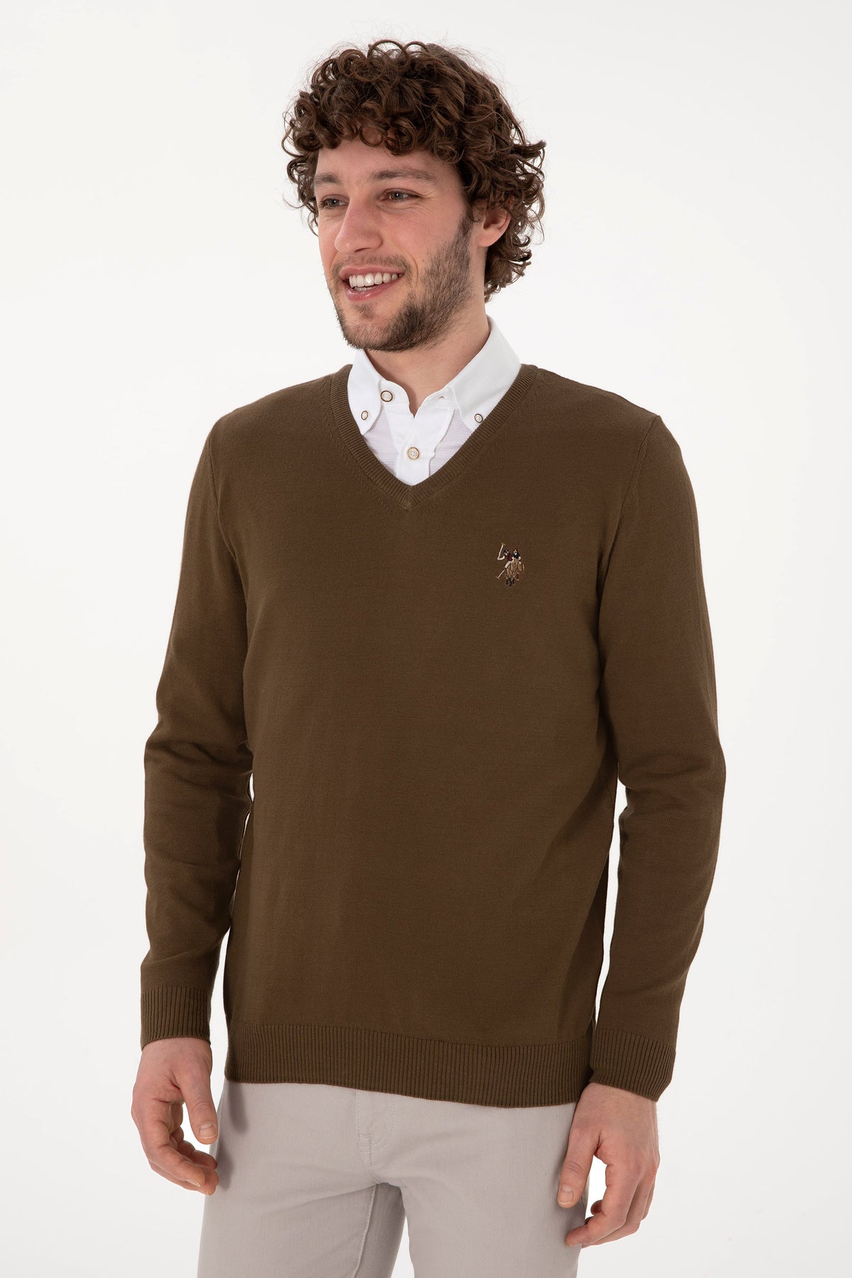 U.S. Polo Assn. khaki muški džemper s V izrezom