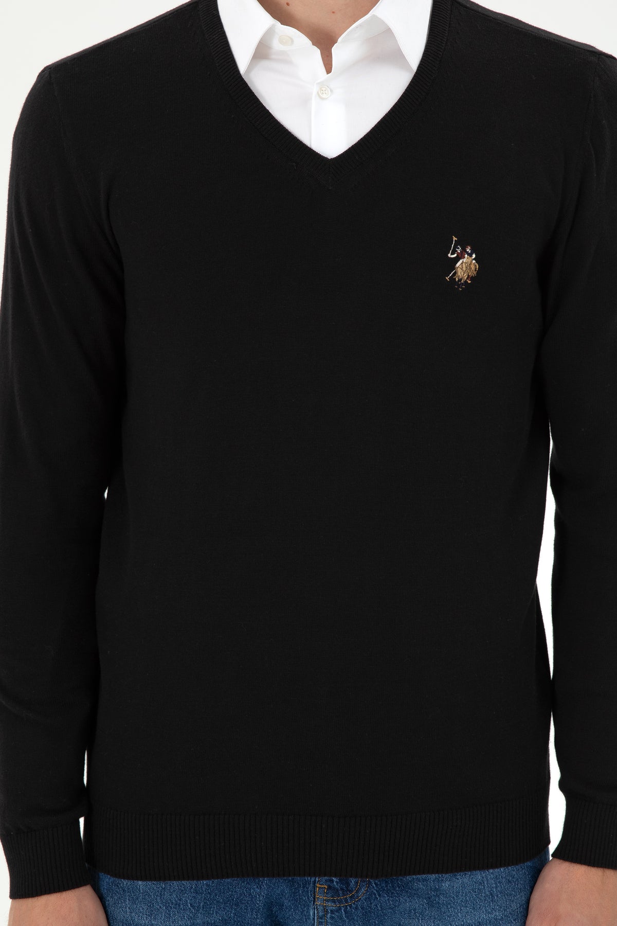 U.S. Polo Assn. crni muški džemper s V-izrezom