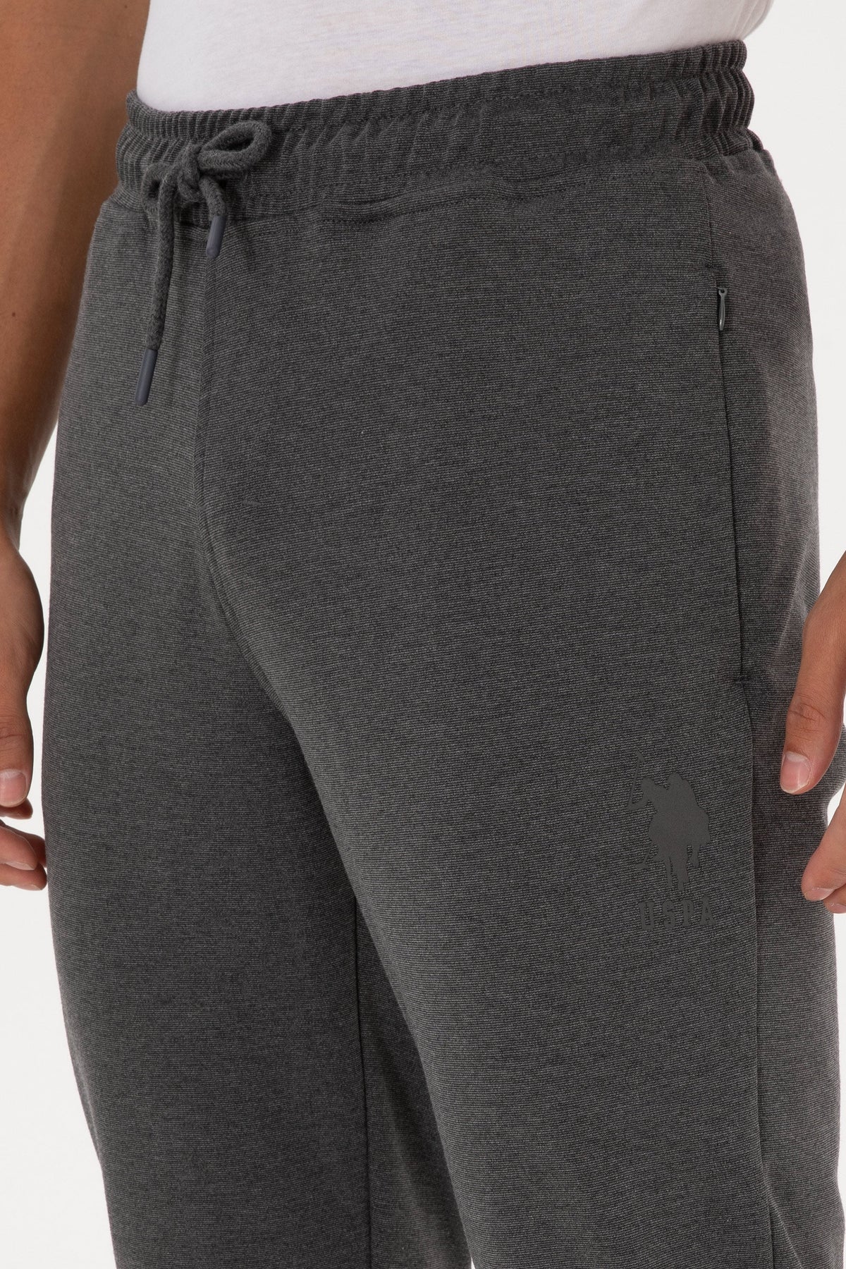 U.S. Polo Assn. sive muške pantalone od trenerke s teksturom