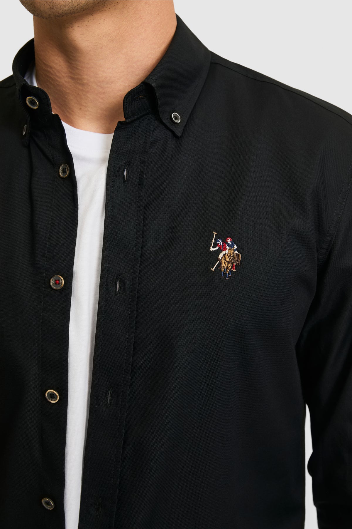 U.S. Polo Assn. crna muška uska button-down košulja