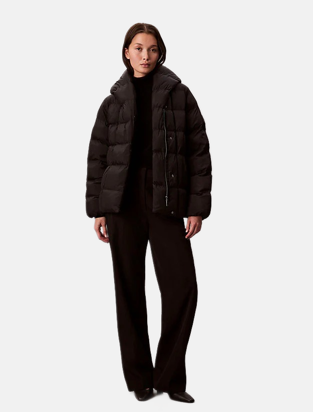 Calvin Klein crna ženska jakna s puf rukavima