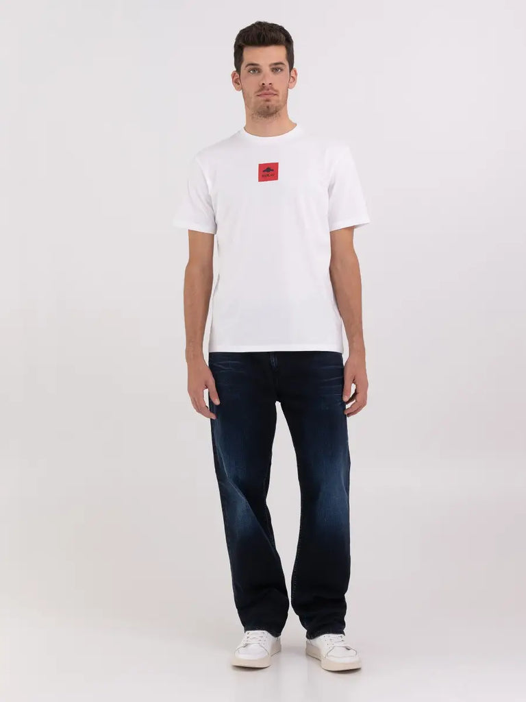 Replay bijela muška majica sa crvenim kvadratnim logom