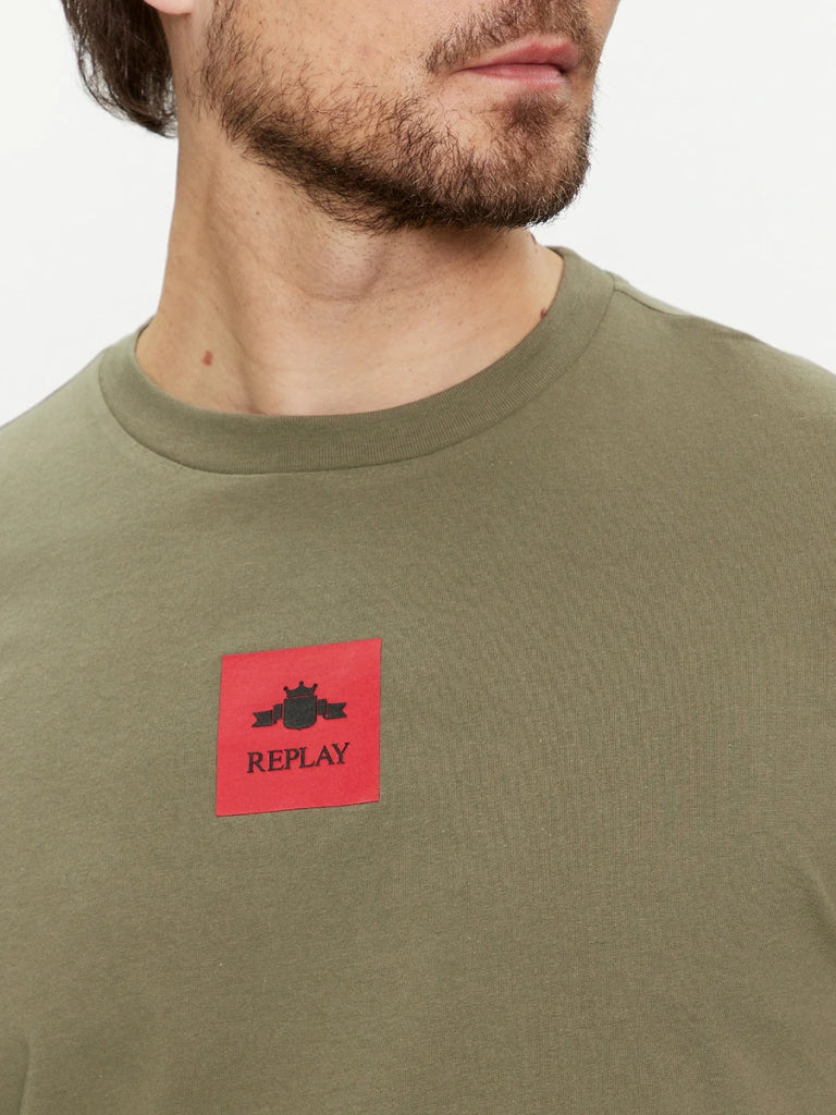 Replay zelena muška majica sa crvenim kvadratnim logom