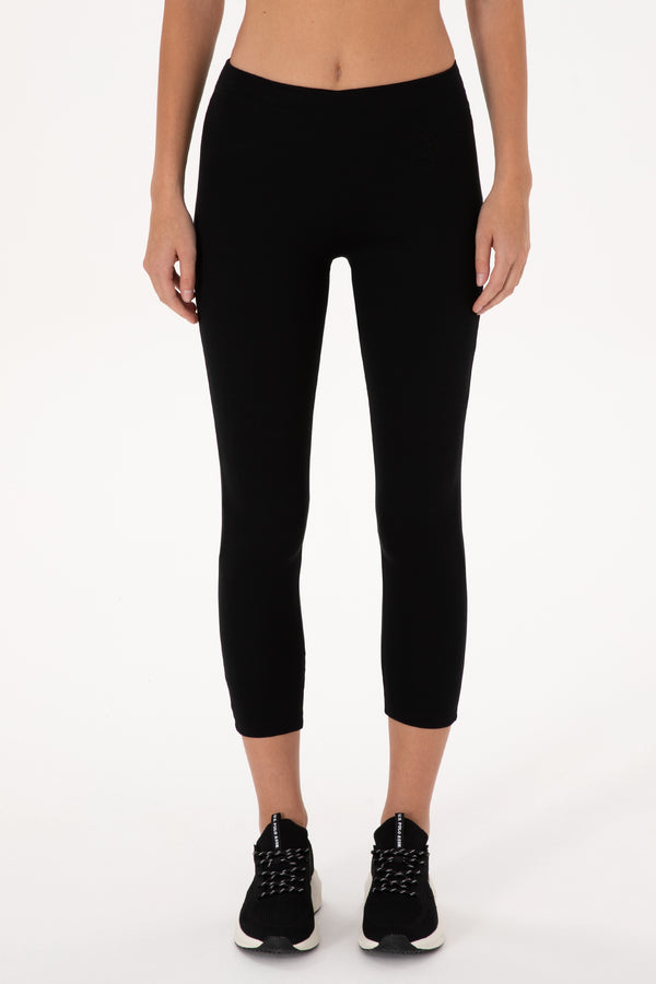 U.S. Polo Assn. crne ženske pantalone kapri kroja