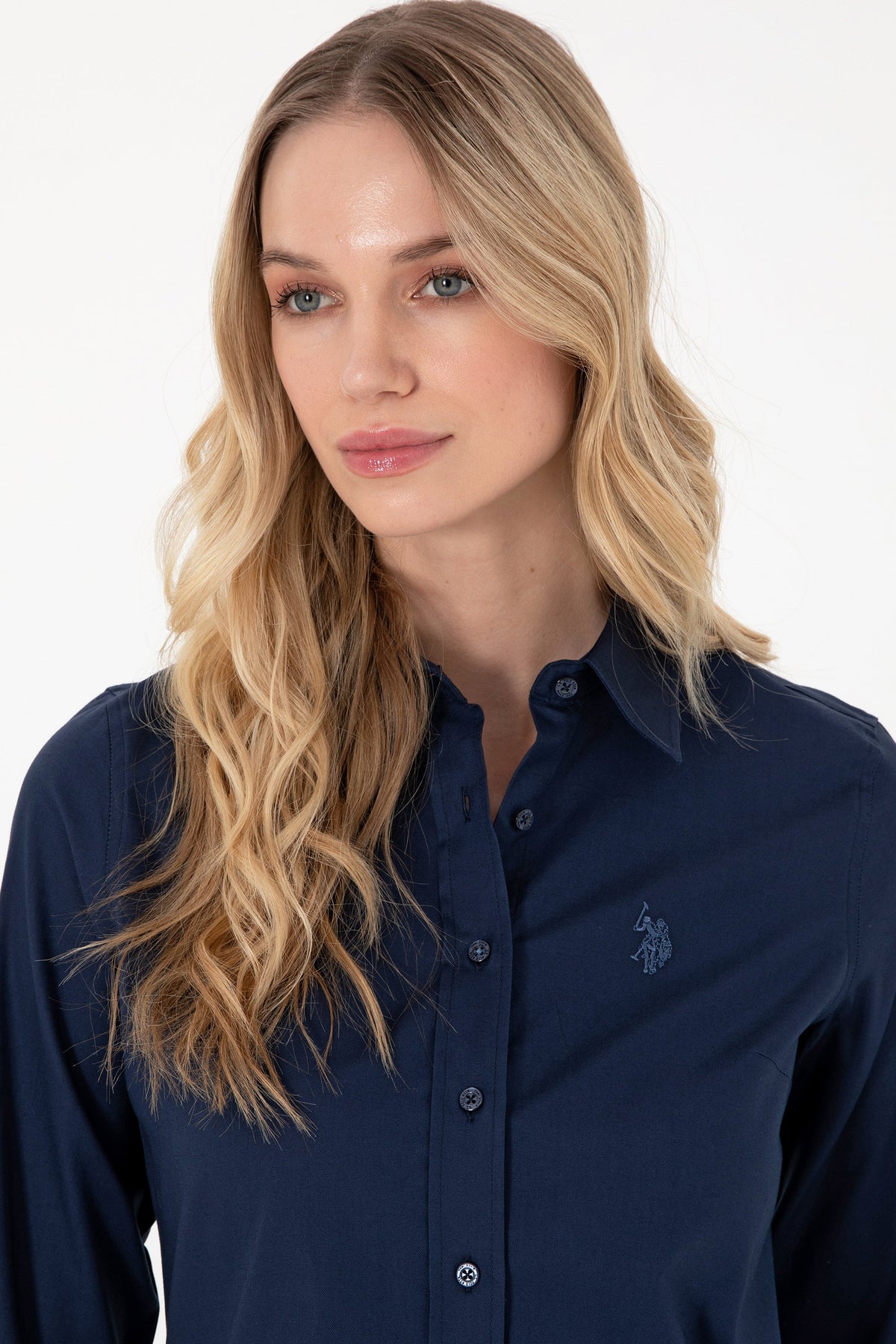 U.S. Polo Assn. teget ženska košulja s tonskim logotipom i podvrnutim rukavima