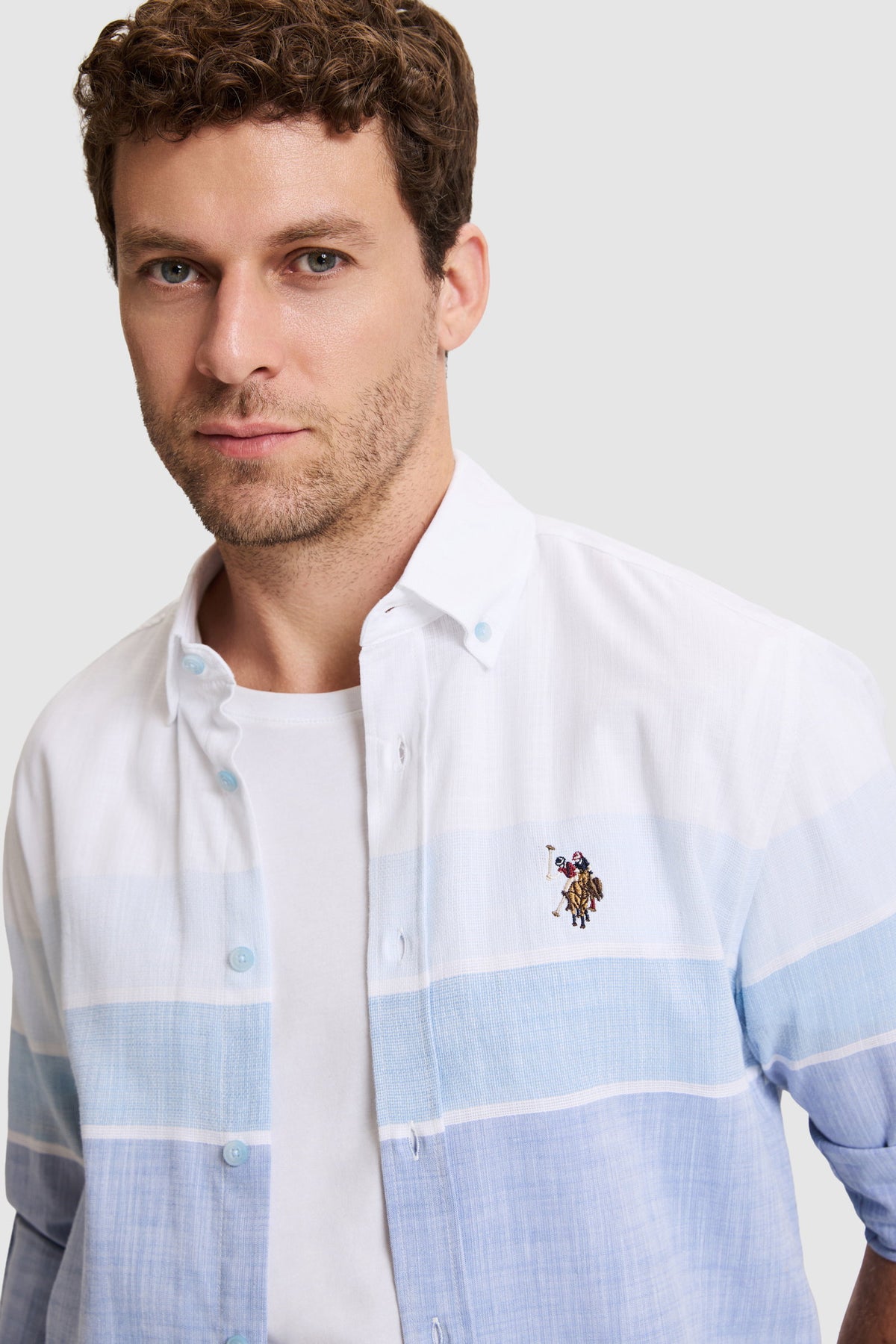 U.S. Polo Assn. plava muška košulja s kolor blok dizajnom