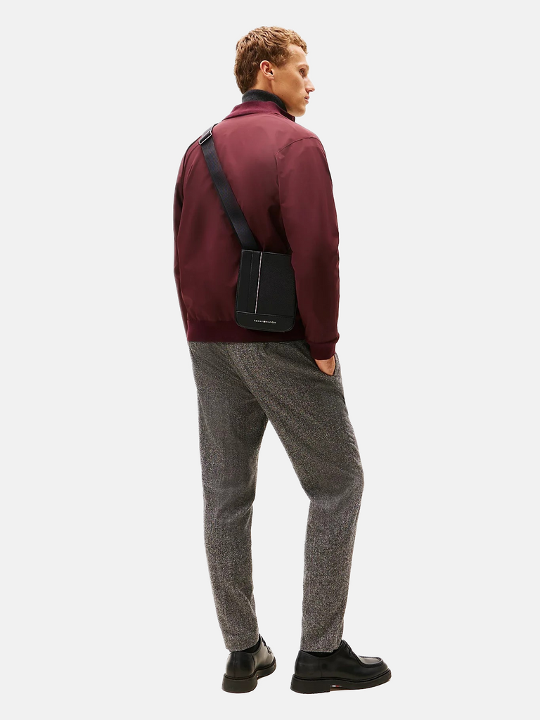 Tommy Hilfiger crna muška torba sa tankom linijom-[SKU]