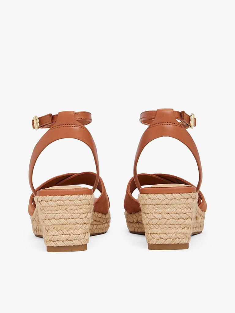 Tommy Hilfiger smeđe ženske sandale sa platformom-[SKU]