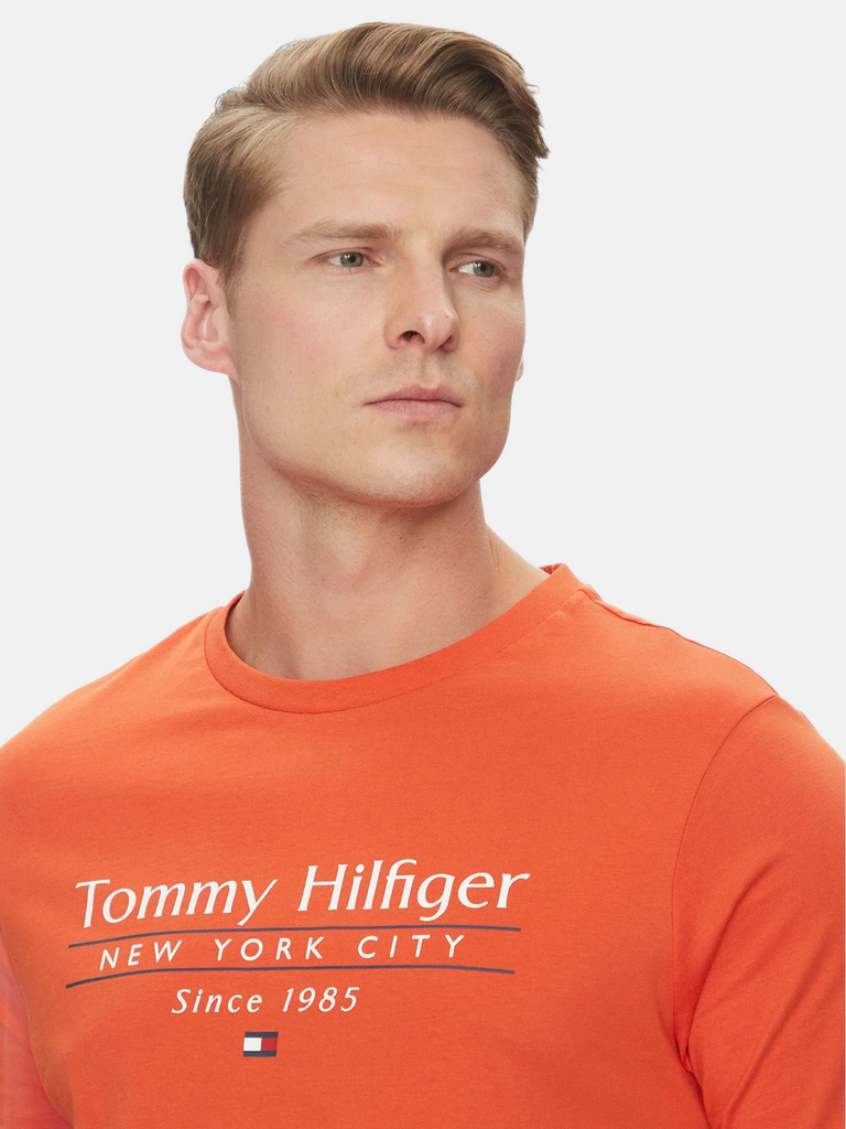 Tommy Hilfiger narandžasta muška majica s natpisom-[SKU]