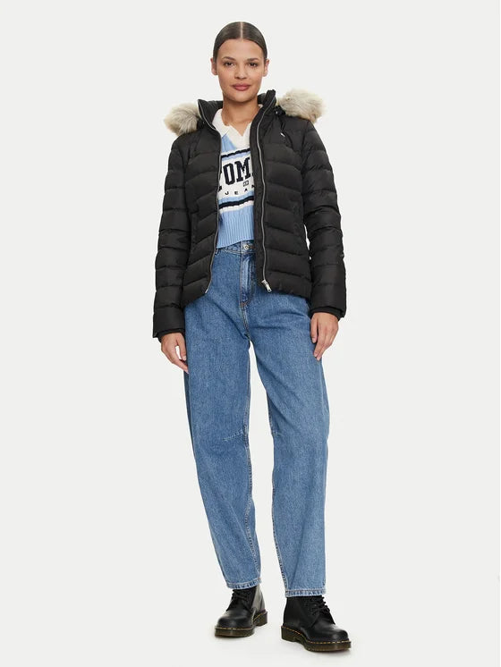 Tommy Hilfiger crna ženska jakna s krznenom kapuljačom-[SKU]