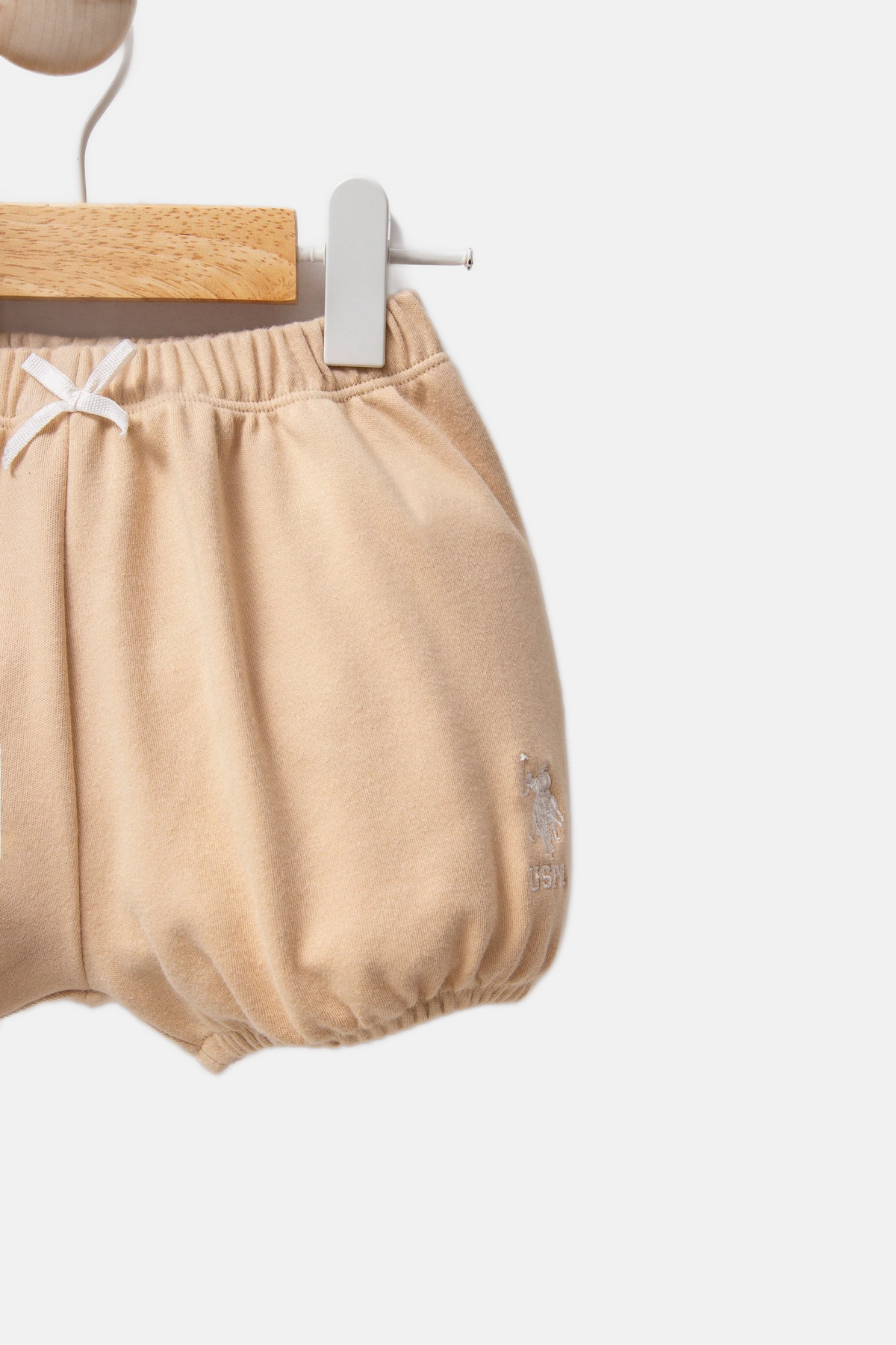 U.S. Polo Assn. bijeli komplet za bebe s cvjetnim motivom