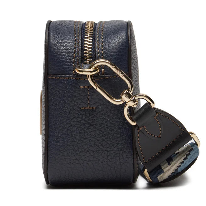 Furla plava ženska torba s elegantnim lančanim remenom-[SKU]